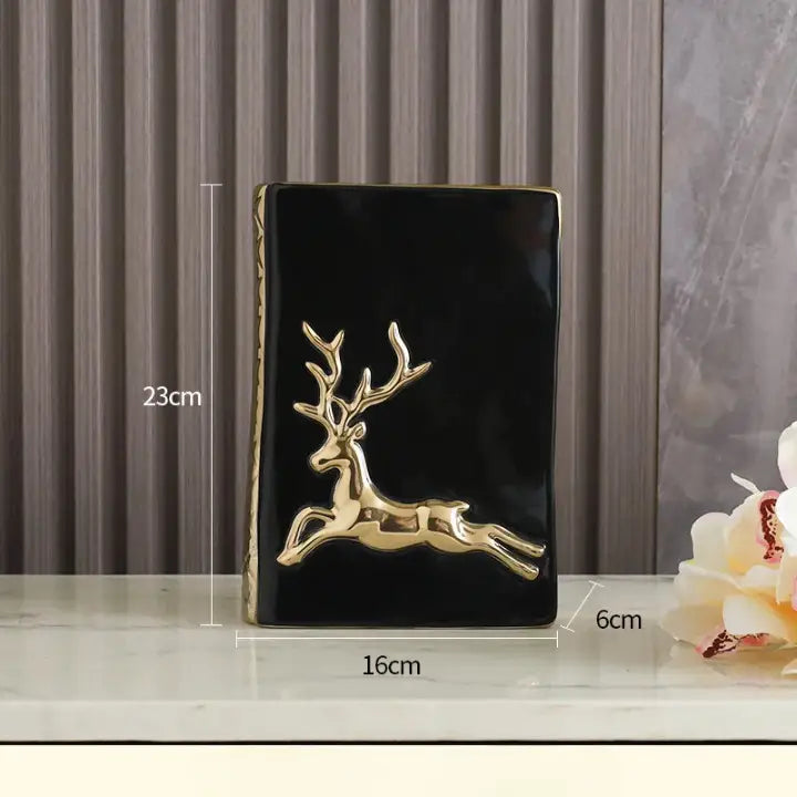 Vase livre avec cerf