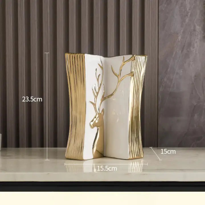 Vase livre avec cerf