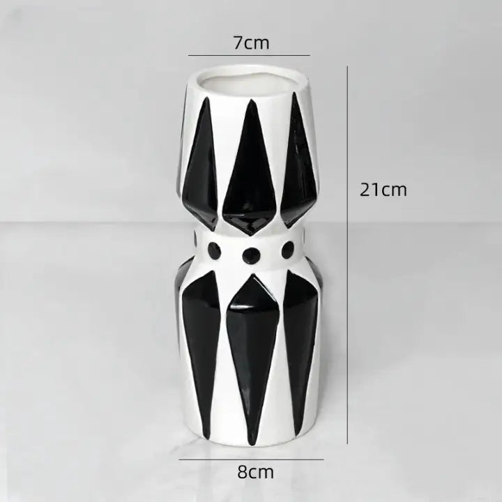 Vase noir et blanc