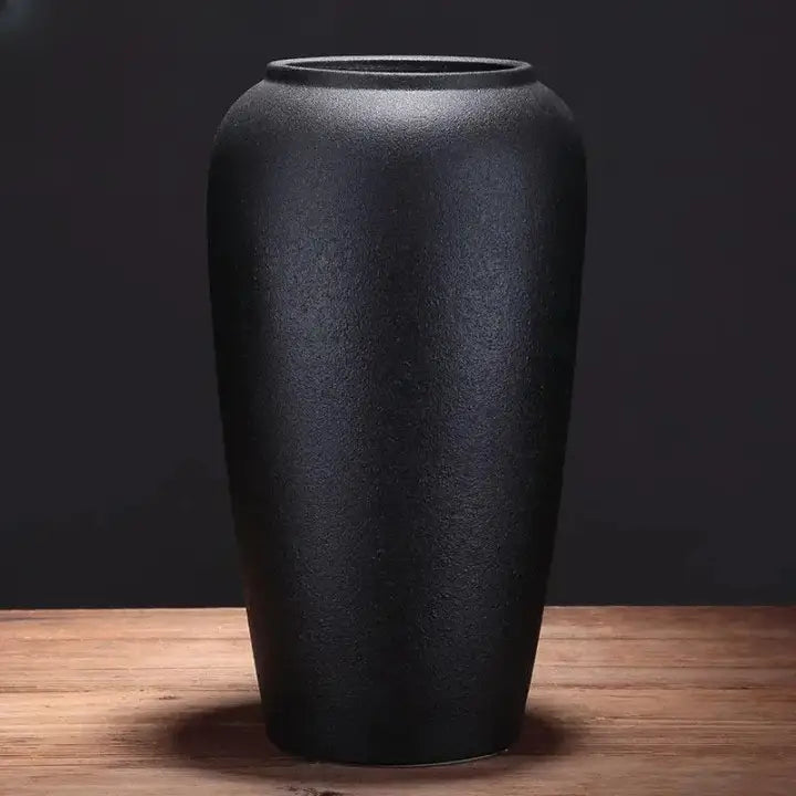 Vase noir mat