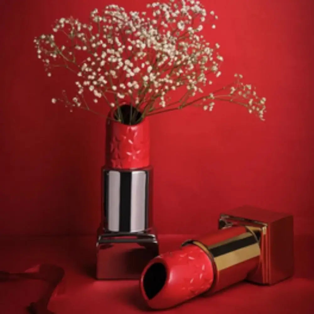 Vase rouge à lèvre